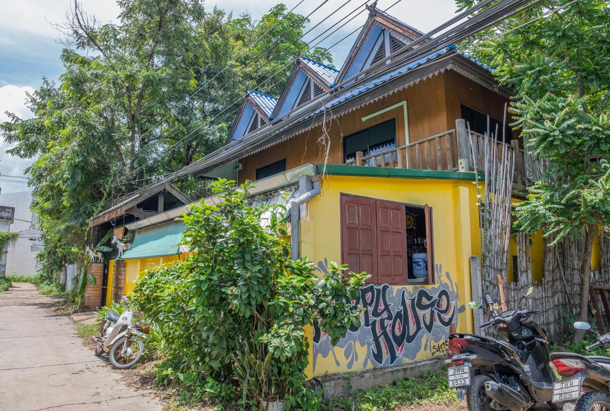 Hostel Happy House Backpackers Pai Exterior foto